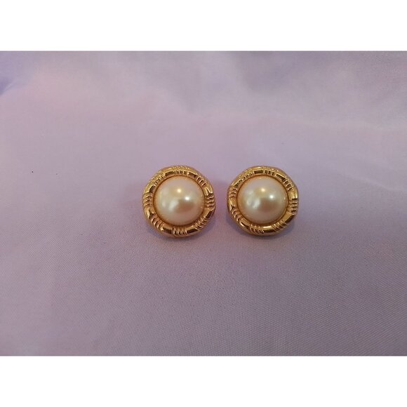 Vintage Gold-Tone Clip-On Faux Pearl Earrings - Picture 2 of 5